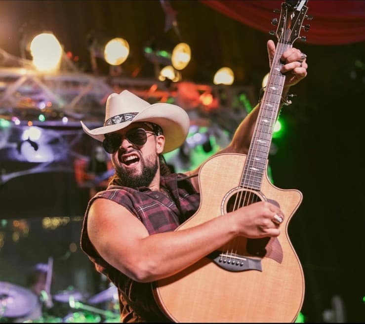 Kirk Basquez acoustic performance